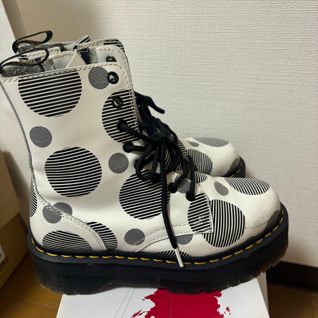ドクターマーチン 8ホール UK5厚底ブーツ