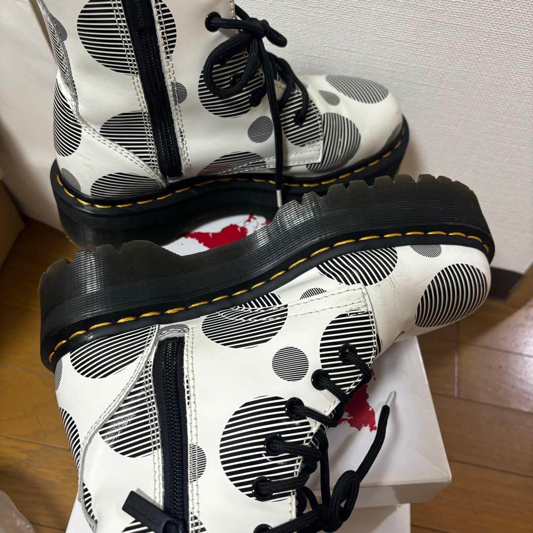 ドクターマーチン 8ホール UK5厚底ブーツ