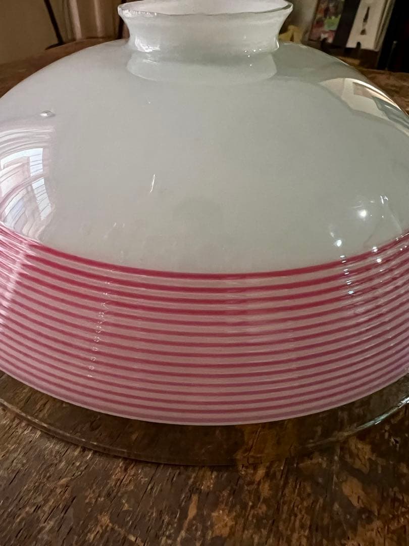 アンティーク　乳白ピンク螺旋電笠　ガラス　照明　灯り　大正ロマン　レトロ　古道具