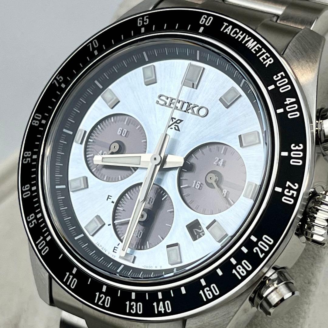 SEIKO　【専用箱付】　【美品】　【希少カラー】　【大人気】　【クロノグラフ】