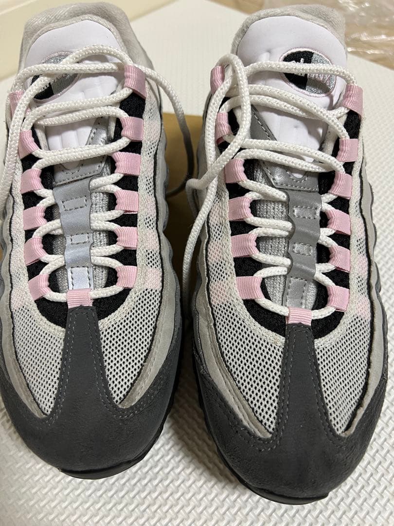 Nike Air Max 95 グレー/ピンク