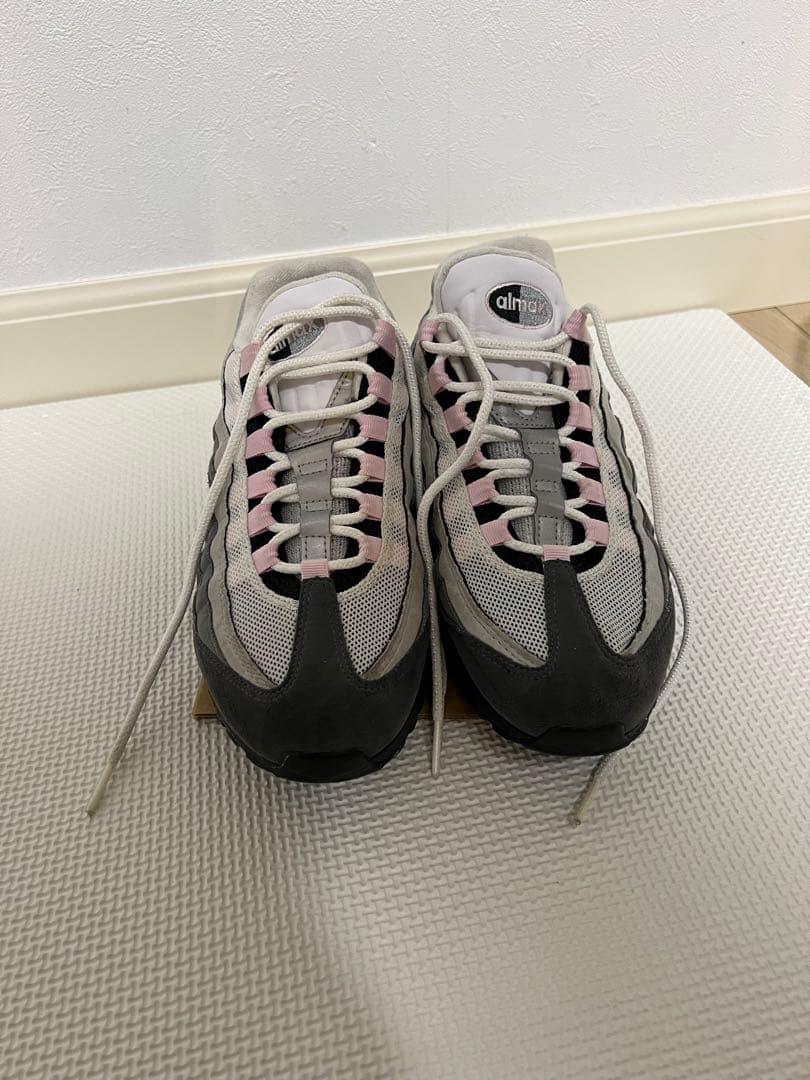 Nike Air Max 95 グレー/ピンク