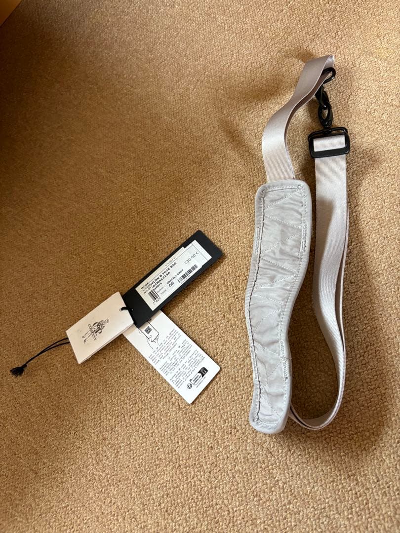 新品未使用　C.P. Company グレー ヘルメットバッグ