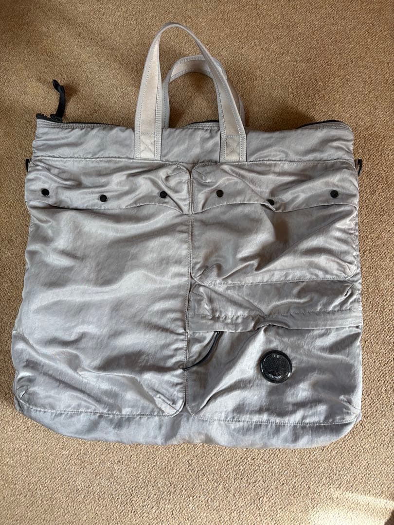 新品未使用　C.P. Company グレー ヘルメットバッグ