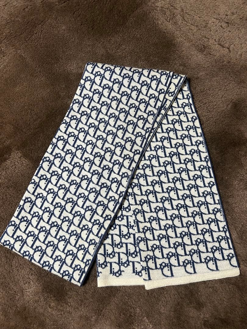 み*い様 Christian DIOR wool 100％マフラー