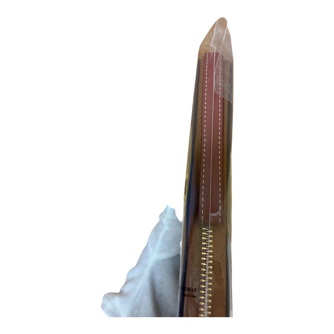 ✨新品✨COACH コーチ スヌーピー シグネチャー柄 ラウンドジップ 長財布