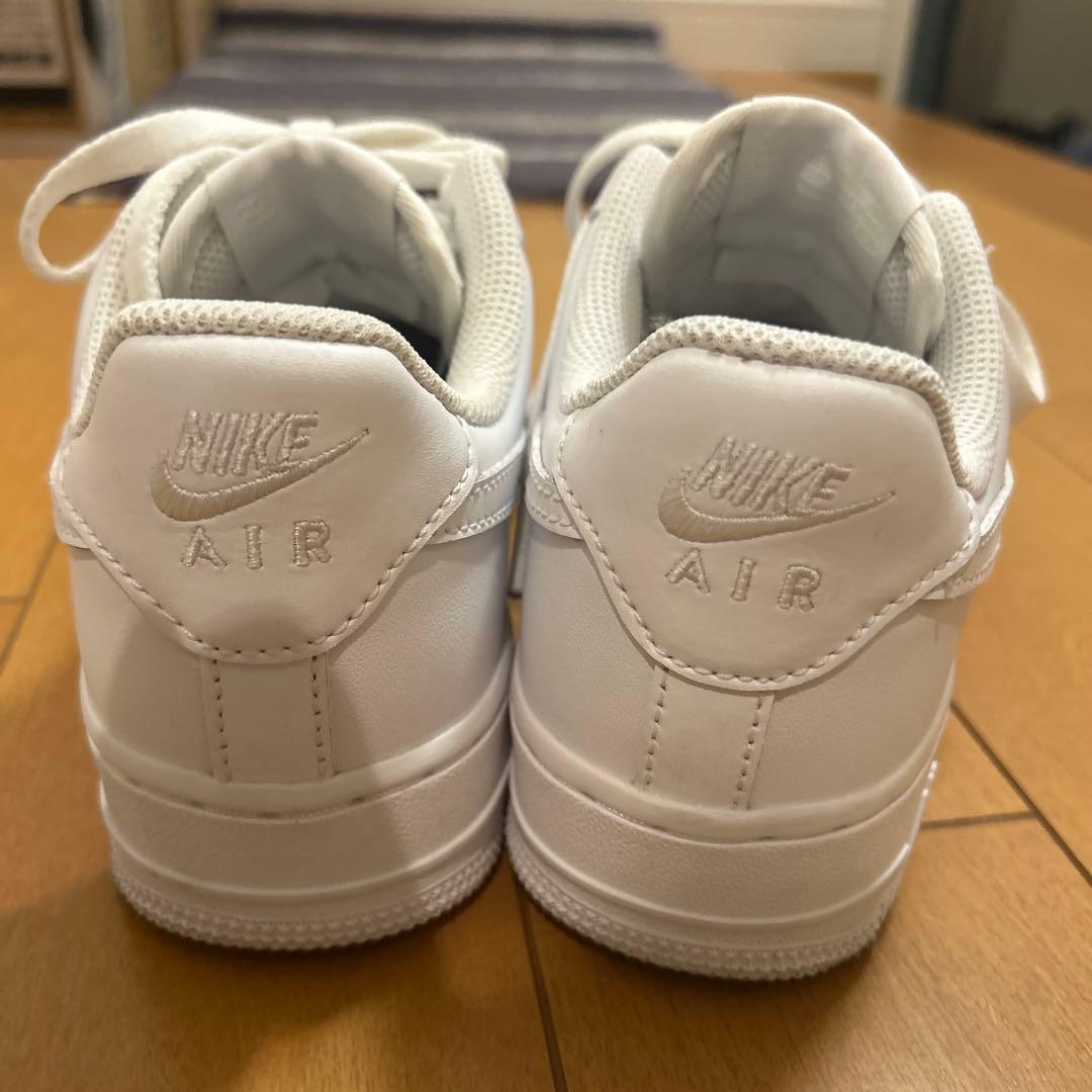 Nike Air Force 1 ホワイトスニーカー　美品　23