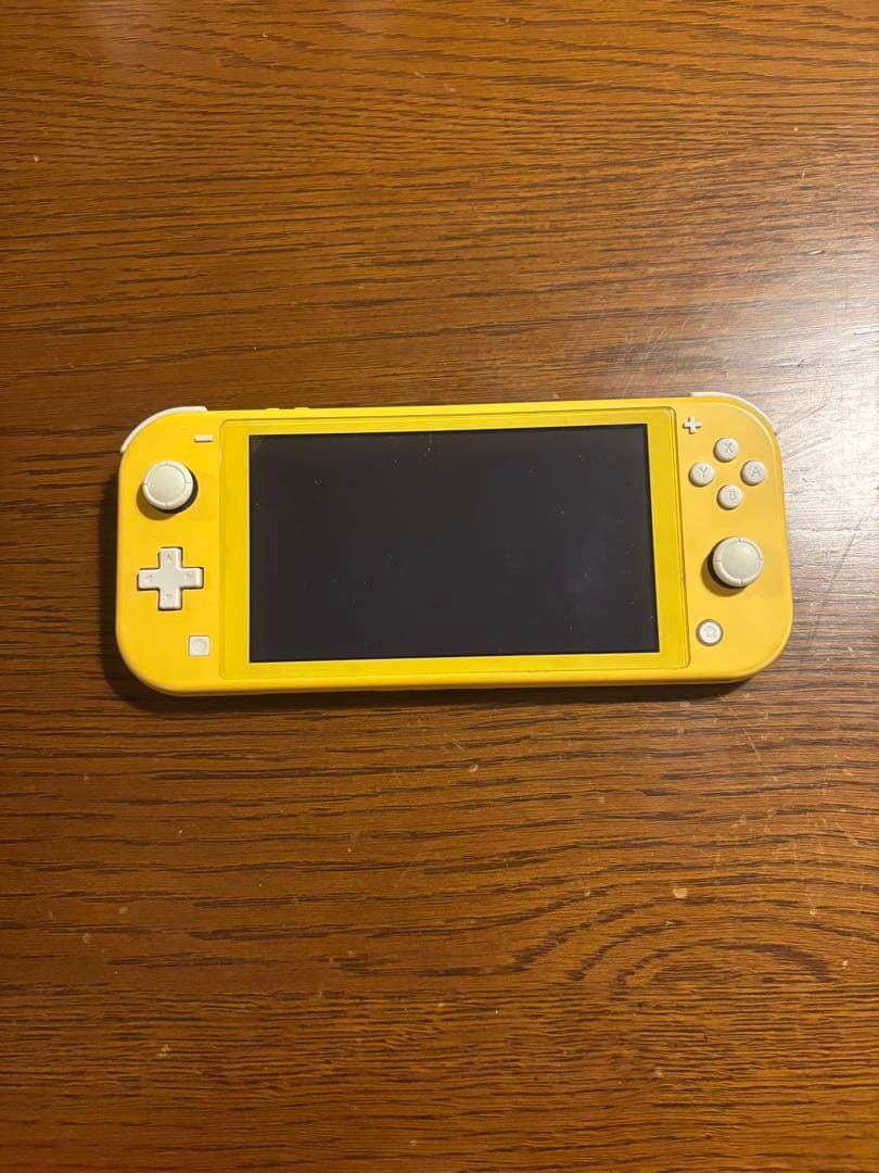 Nintendo switch lite イエロー　箱・アダプター付き