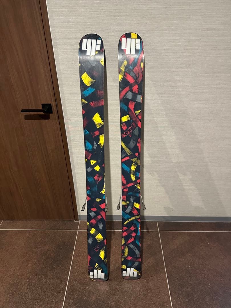 YLE Coyote 137 フリースタイルスキー