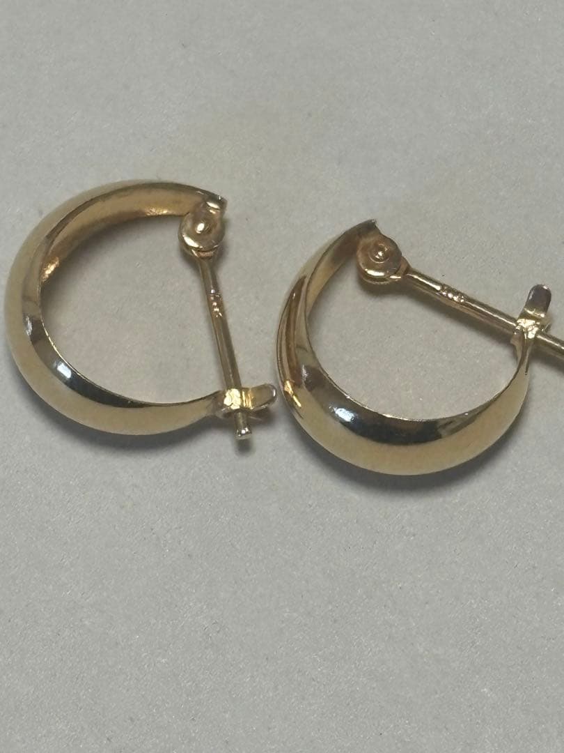 ゴールド フープピアス