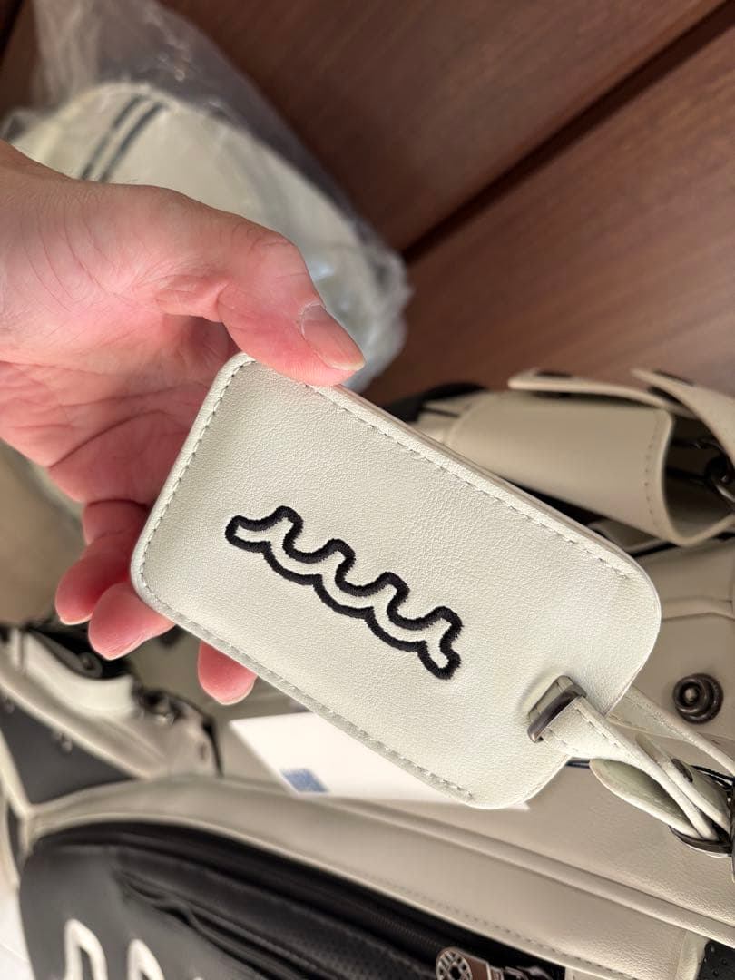 muta ムータマリンゴルフ　キャディバッグ ブラック・ホワイト　新品未使用