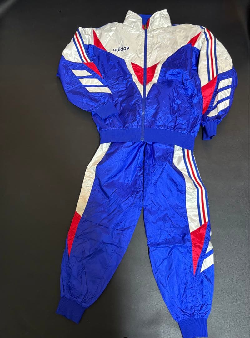 本日限定価格！デサント製90年代アディダスセットアップ