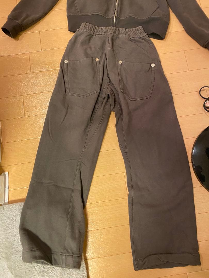 ポ*ン様 omar afridi スウェットパンツ　完売品