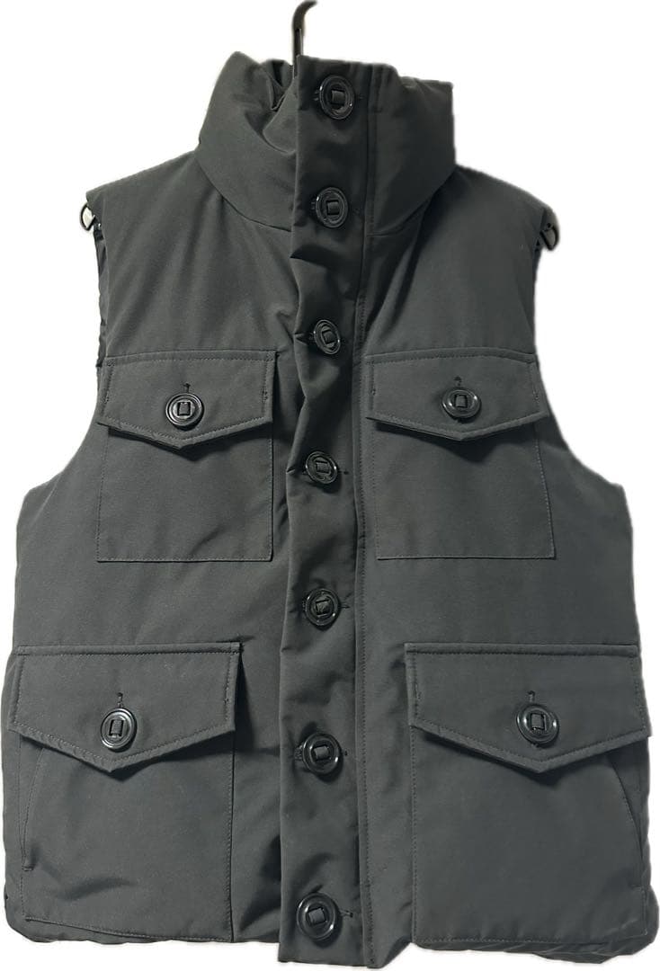 カナダ製 ブラック ダウンベスト Mサイズ