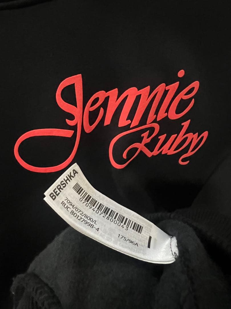 L*様 Jennie Ruby フード付きパーカー ブラック