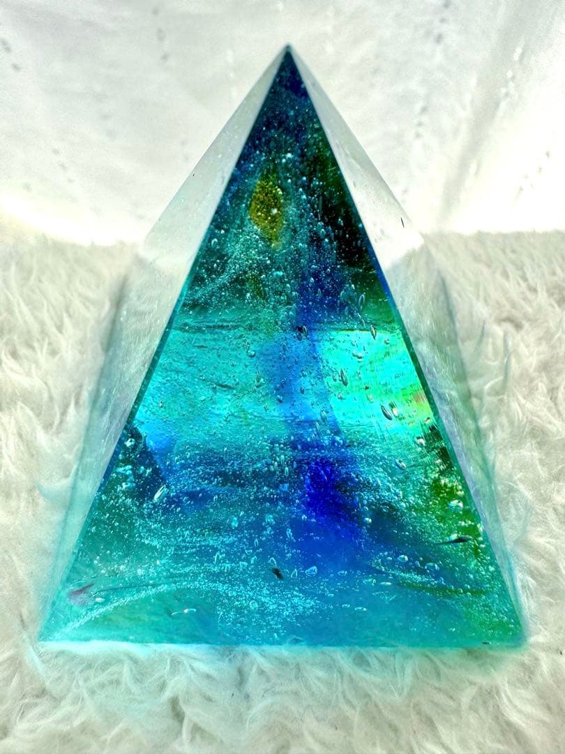 aya103 シエラネバダ産 アンダラクリスタル ピラミッド大 ブルー系