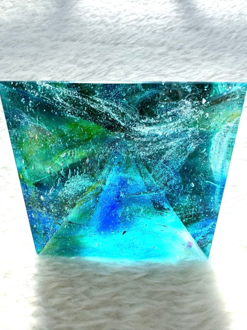 aya103 シエラネバダ産 アンダラクリスタル ピラミッド大 ブルー系