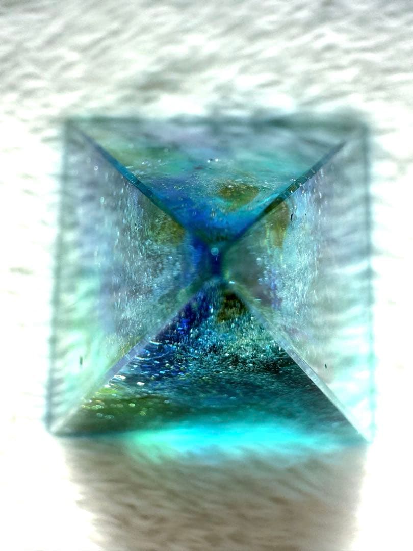 aya103 シエラネバダ産 アンダラクリスタル ピラミッド大 ブルー系