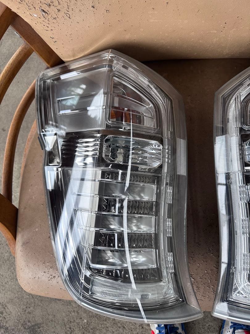 ステップワゴン　テールランプ　右左セット