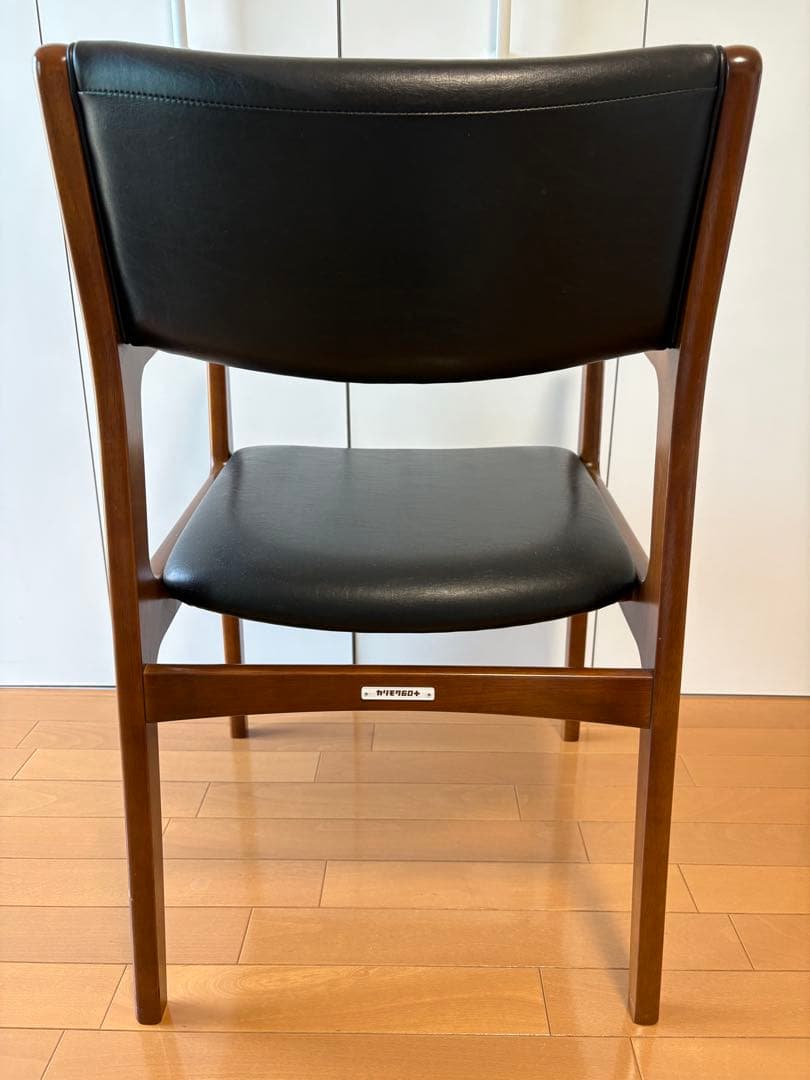 カリモク60 ダイニングチェア黒