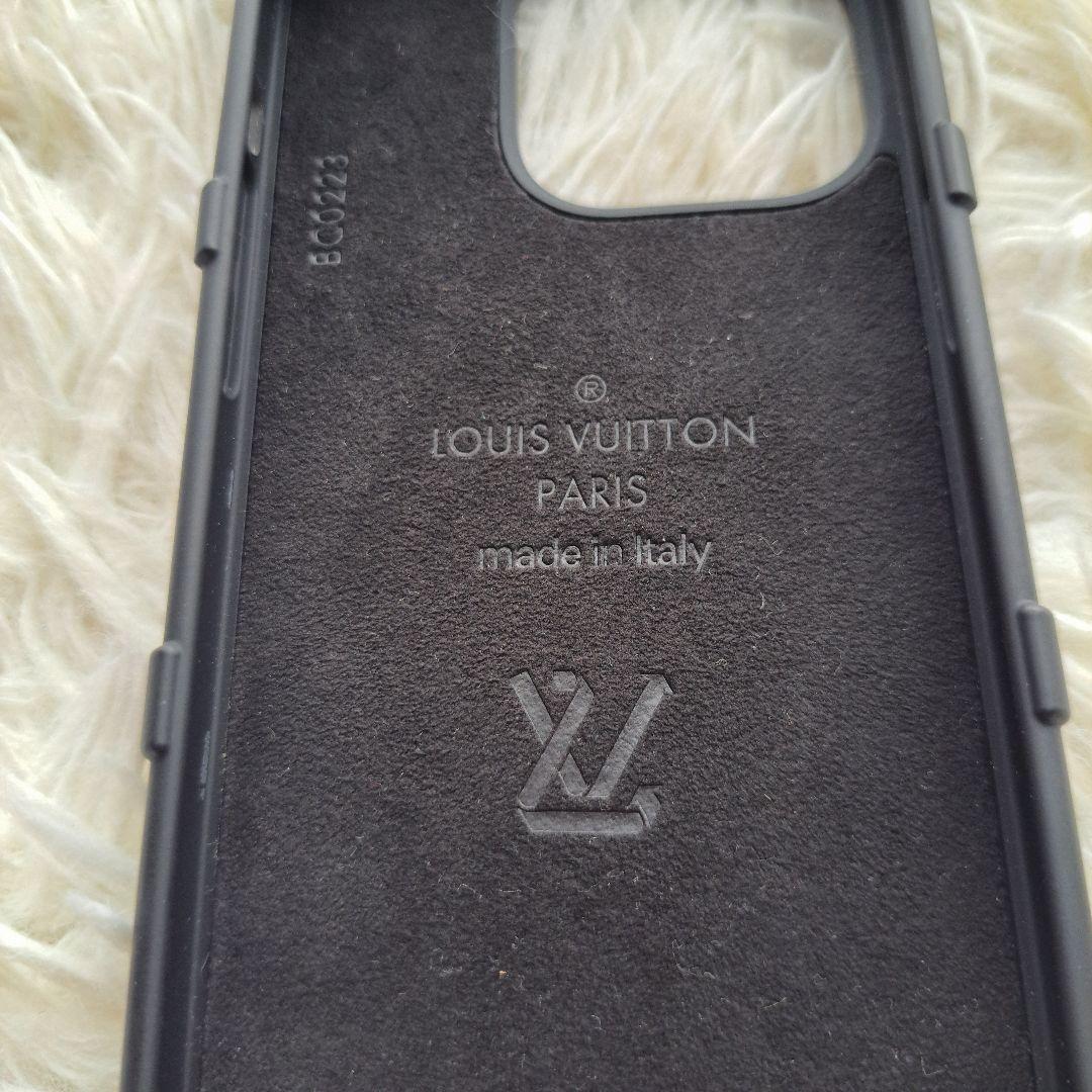 【LOUIS VUITTON】iPhone14PROモノグラムエンボスリトランク