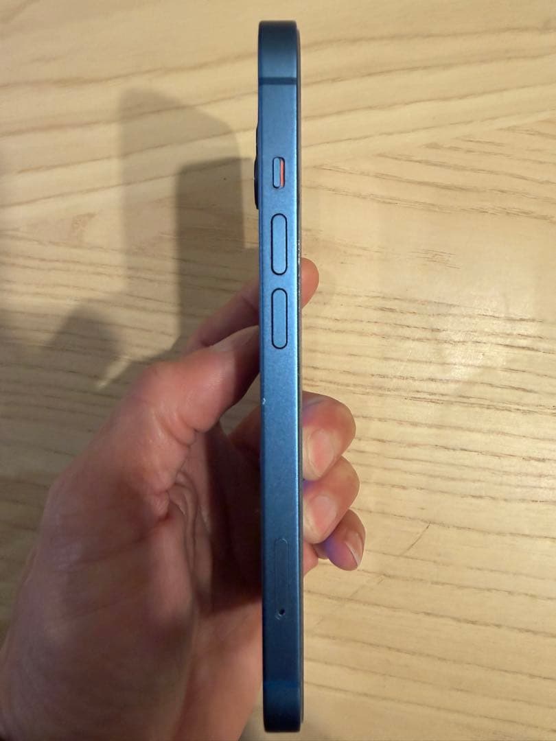 iPhone13 SIMフリー 128GB ブルー　箱、ケース等、付属品あり