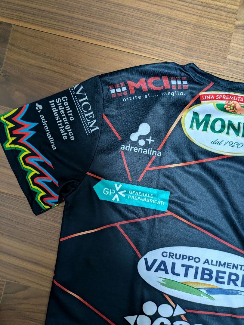 ✭プレミアム品質　ユニフォーム　ペルージャ　プレゲームシャツ　石川祐希　XL