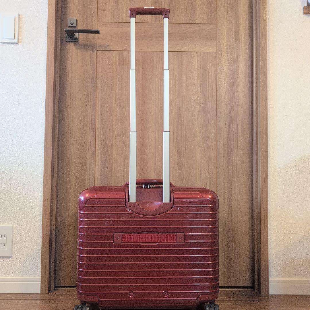 RIMOWA 赤 キャリーケース　サルサデラックス　四輪