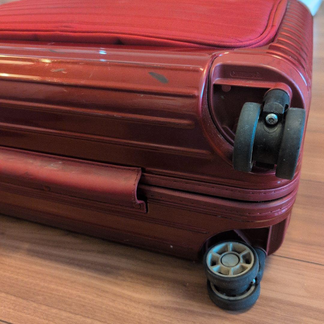 RIMOWA 赤 キャリーケース　サルサデラックス　四輪