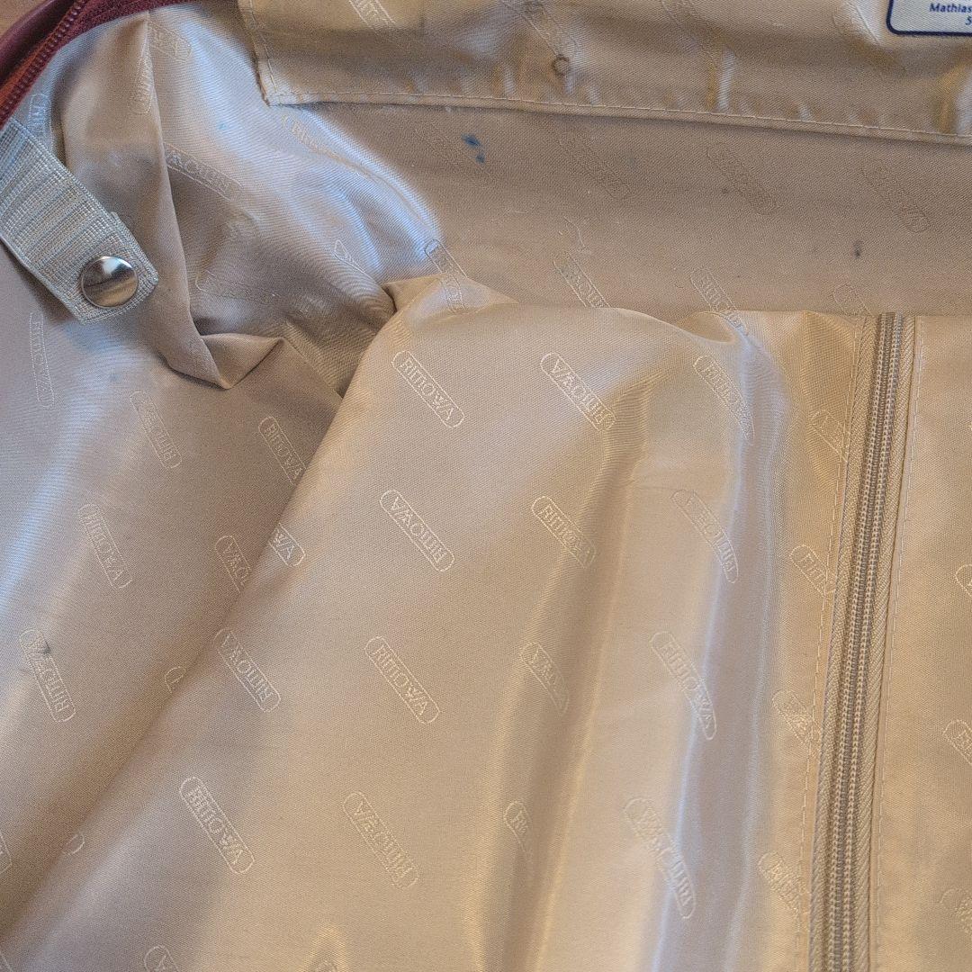 RIMOWA 赤 キャリーケース　サルサデラックス　四輪