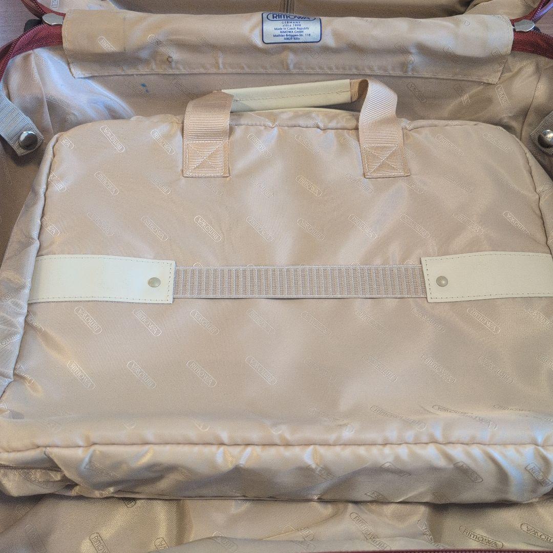 RIMOWA 赤 キャリーケース　サルサデラックス　四輪
