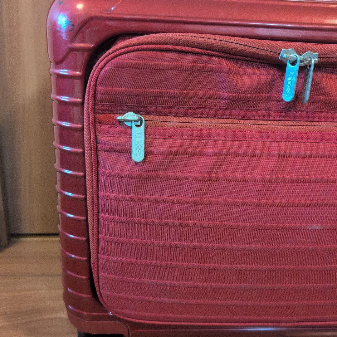 RIMOWA 赤 キャリーケース　サルサデラックス　四輪