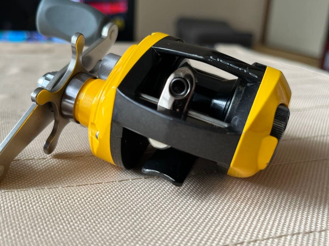 【美品】ピクシー イエローパール ダイワ Liberto Pixy