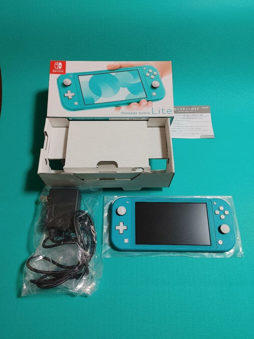 ニンテンドースイッチライト　ターコイズ　充電器　箱付属