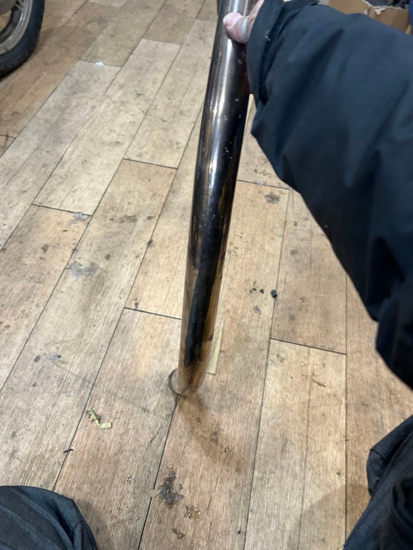 sr400用！！　ステンレスマフラー　エキパイ