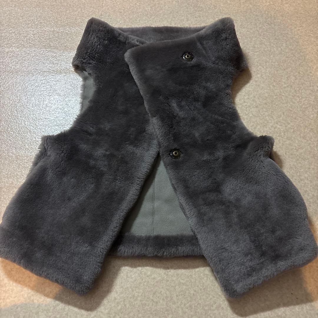 ウィムガゼット　ムートンベスト