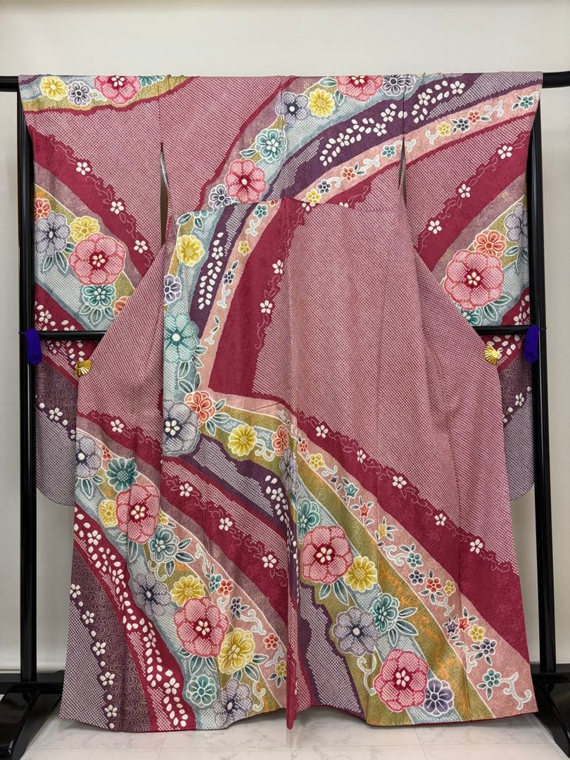 振袖 絞り 花模様 花唐草