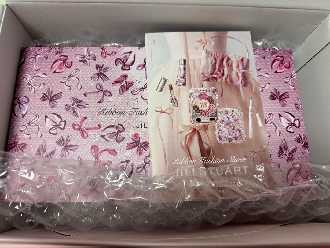 【新品】　ジルスチュアート　クリスマスコフレ　2025 リボンファッションショー