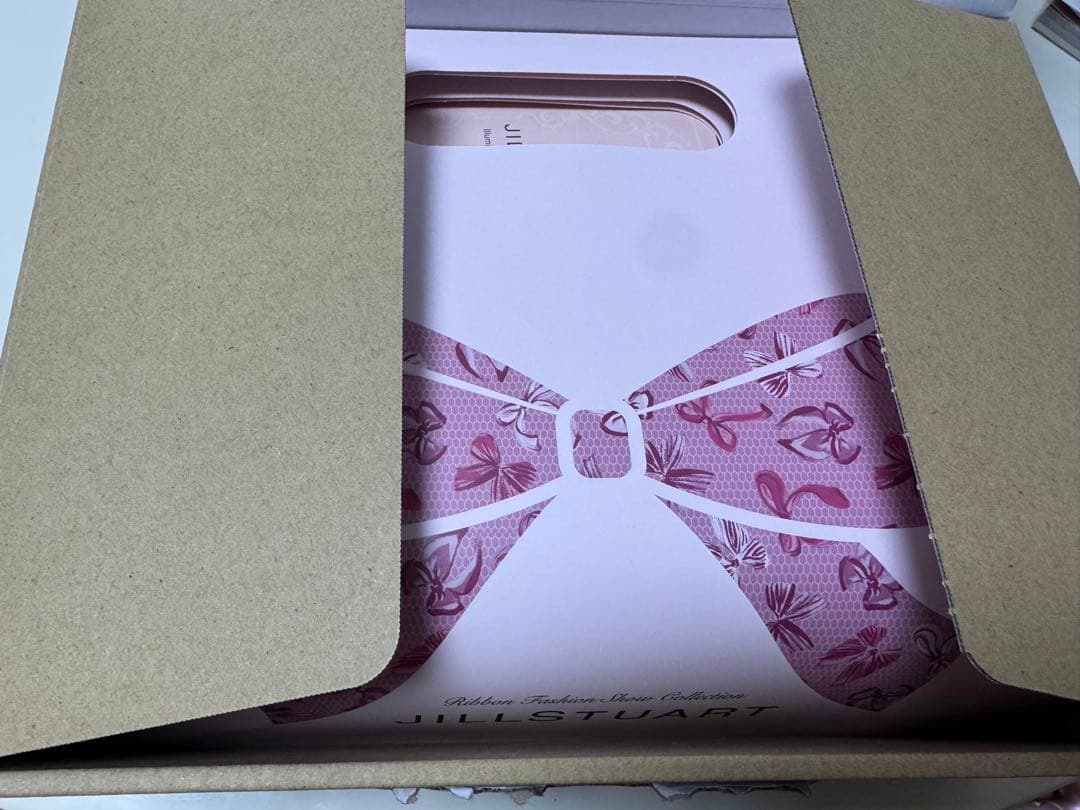 【新品】　ジルスチュアート　クリスマスコフレ　2025 リボンファッションショー