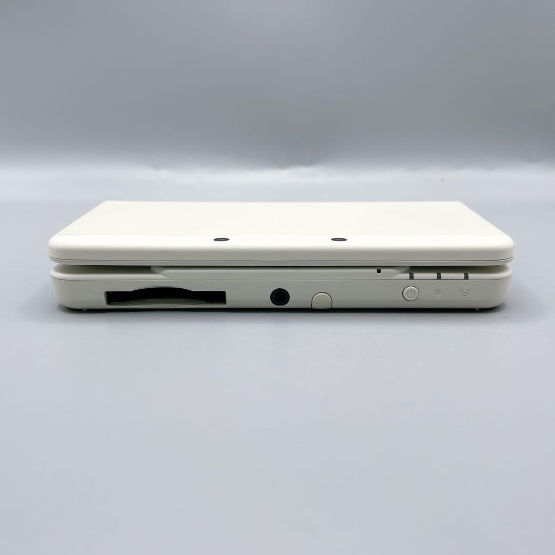 1410【極美品】Newニンテンドー3DS ホワイト
