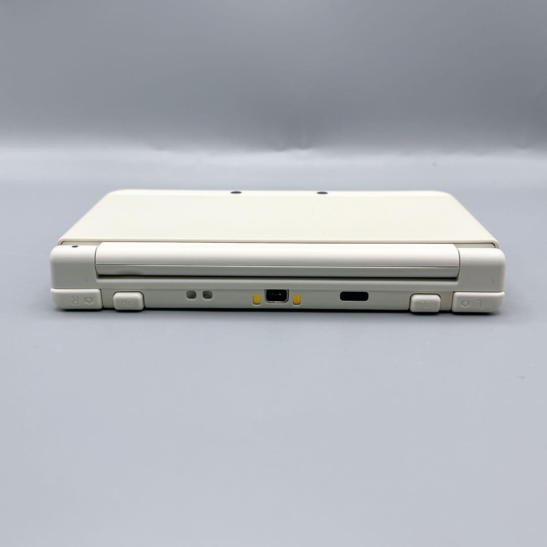 1410【極美品】Newニンテンドー3DS ホワイト