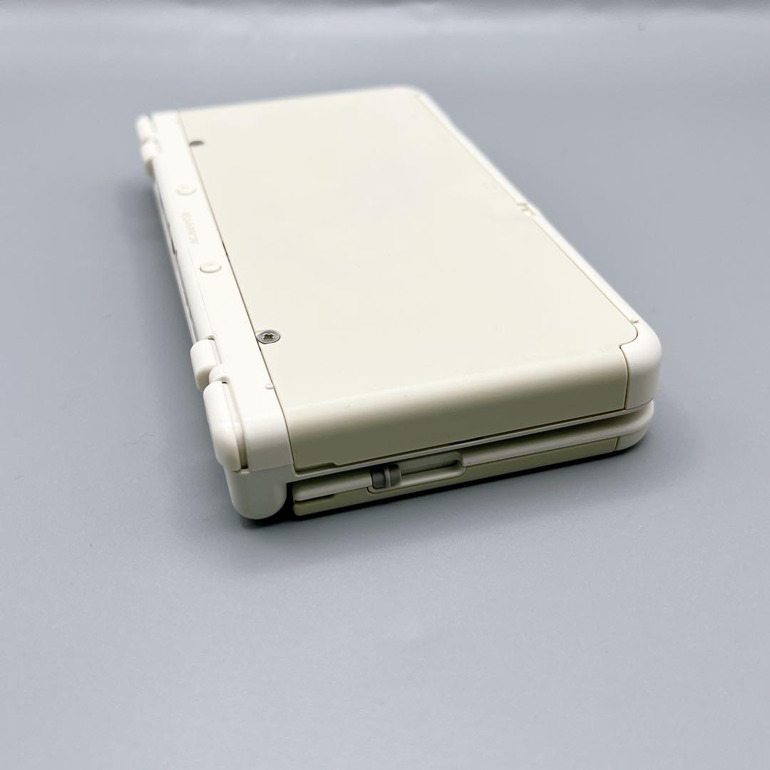 1410【極美品】Newニンテンドー3DS ホワイト