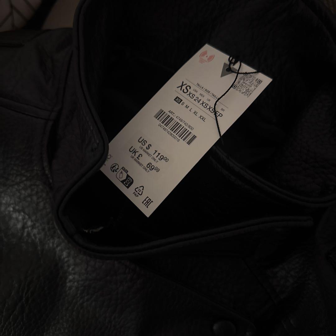 【新品】ZARA フェイクレザージャケット