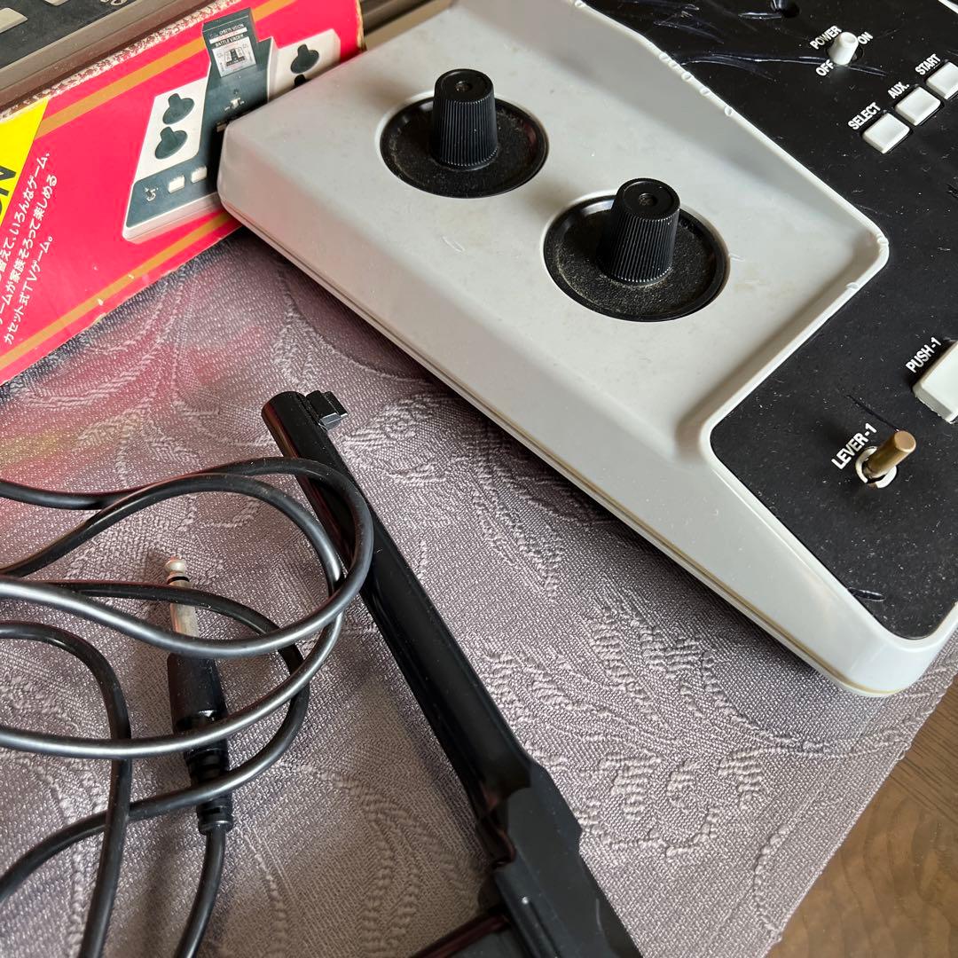 カセットビジョン本体　BIGSPORTS12専用銃　カセットセット