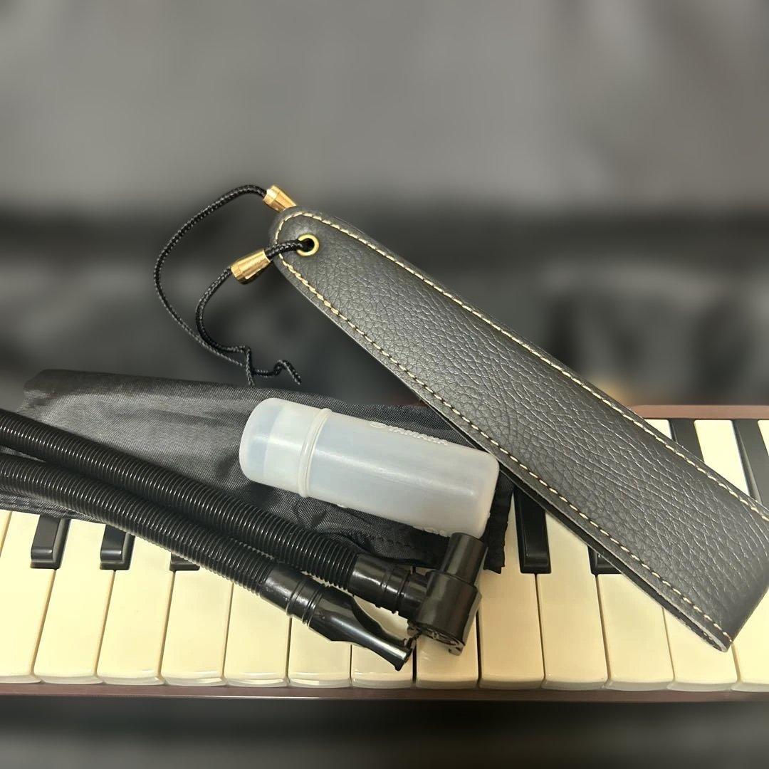 鍵盤ハーモニカ　ストラップ付き　ヤマハ　YAMAHA
