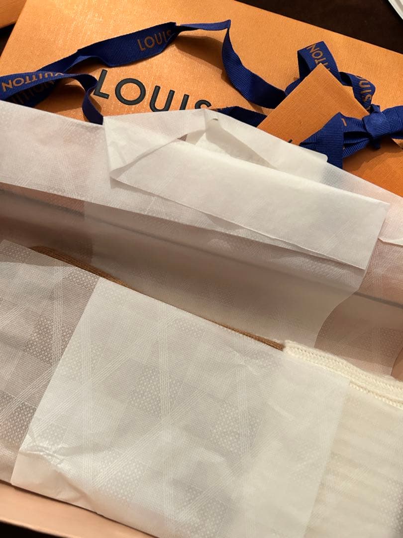 【新品未使用】　メッセージカード　箱付き　ルイヴィトン　手袋