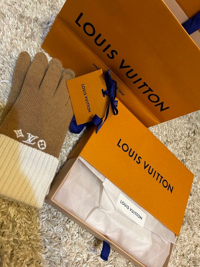 【新品未使用】　メッセージカード　箱付き　ルイヴィトン　手袋