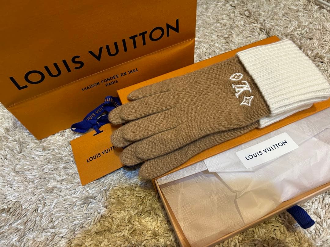 【新品未使用】　メッセージカード　箱付き　ルイヴィトン　手袋