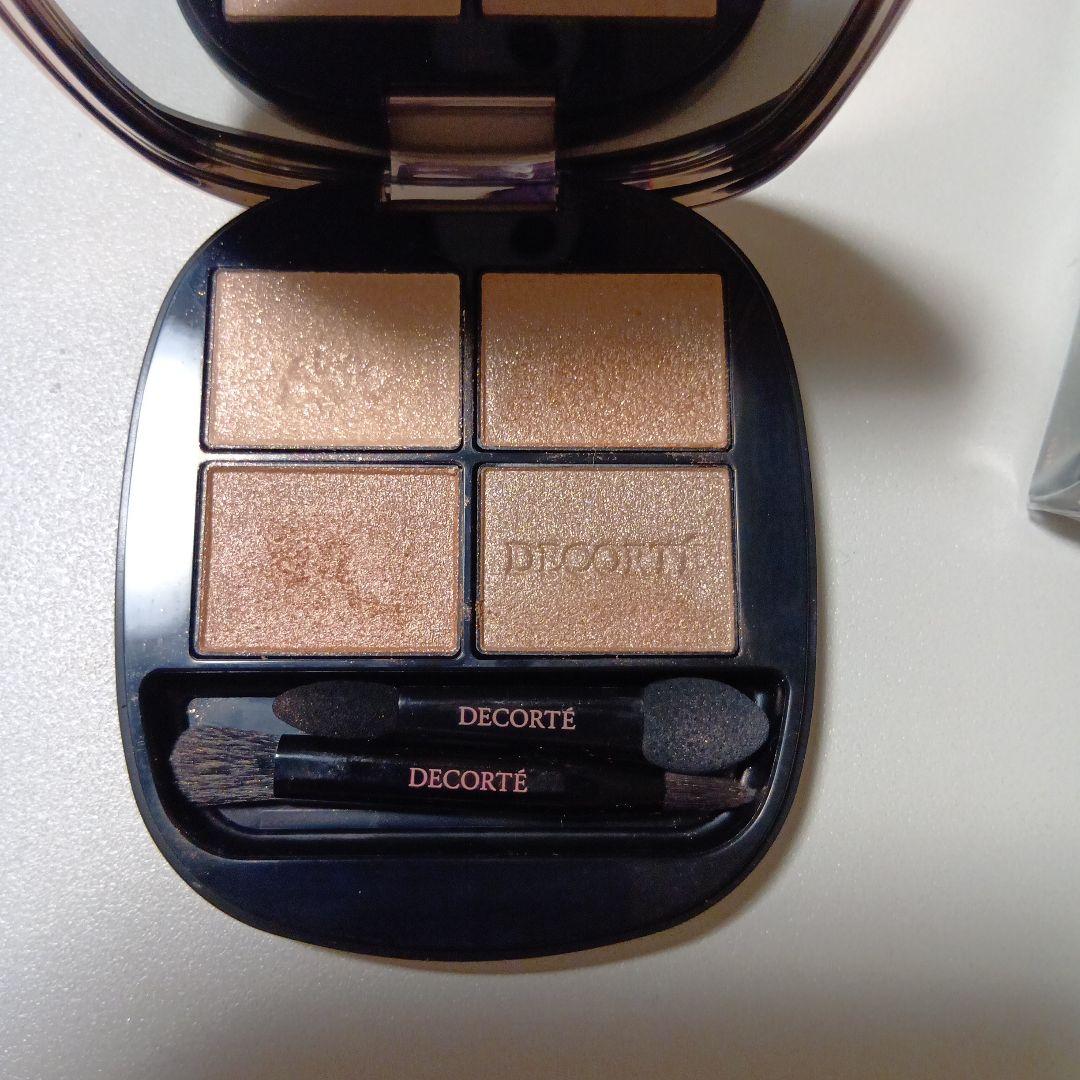 コスメデコルテ　スキンシャドウ デザイニング パレット　09