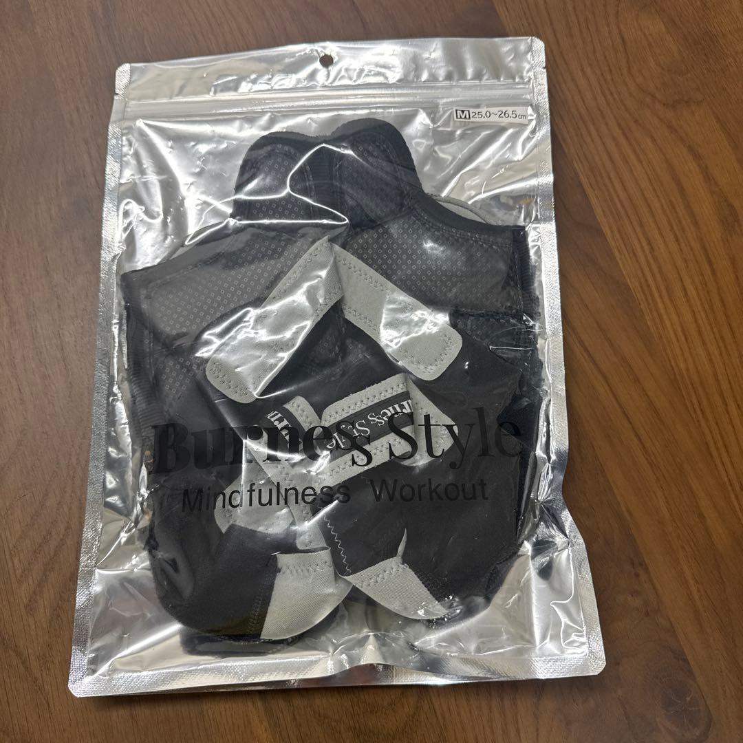 Burnes Style グローブシューズセット Mサイズ　★新品、未開封★